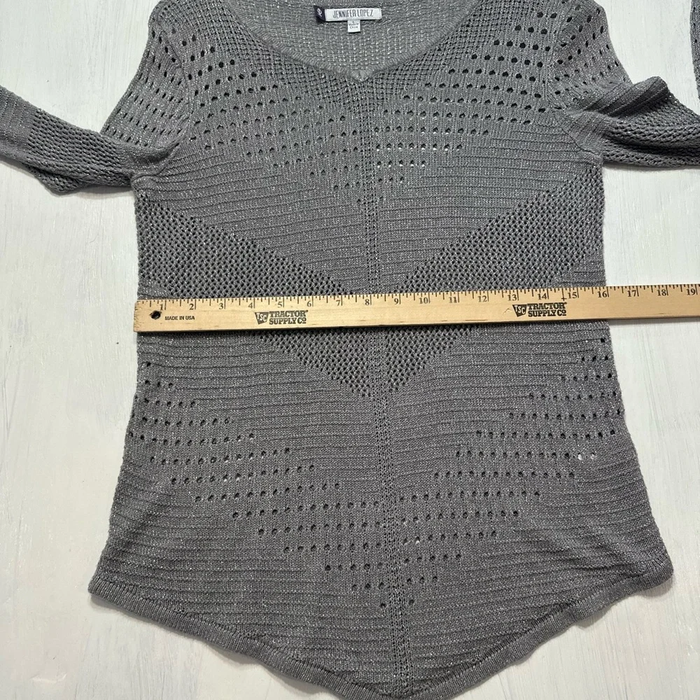 Jennifer Lopez Metallic Gray Open Knit Sweater L Long Sleeve Rayon Blend Top - Picture 4 of 8